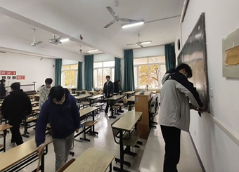 电子工程学院智能制造学院开展“美好环境、由我创建”卫生大比拼活动
